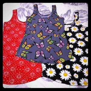 No Boundaries Tank top lot! ❤️🤍❤️